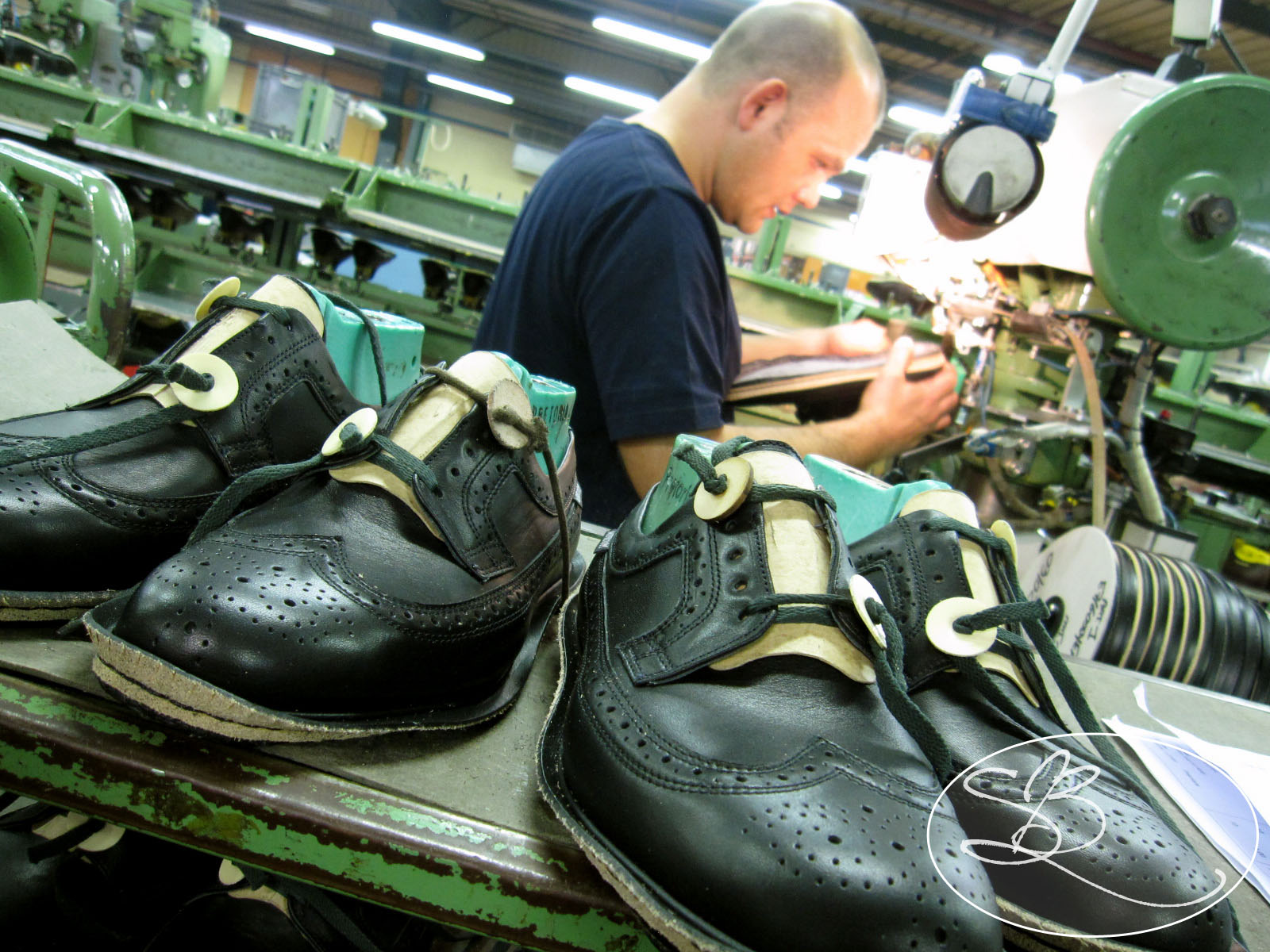 Изготовители обуви